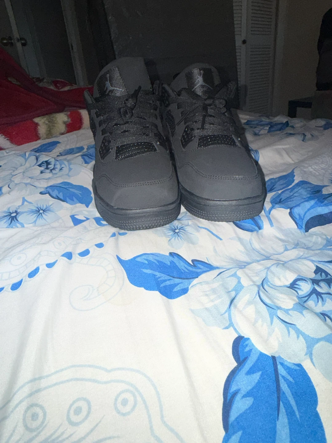 Air Jordan 4 "Black Cat" - photo 2
