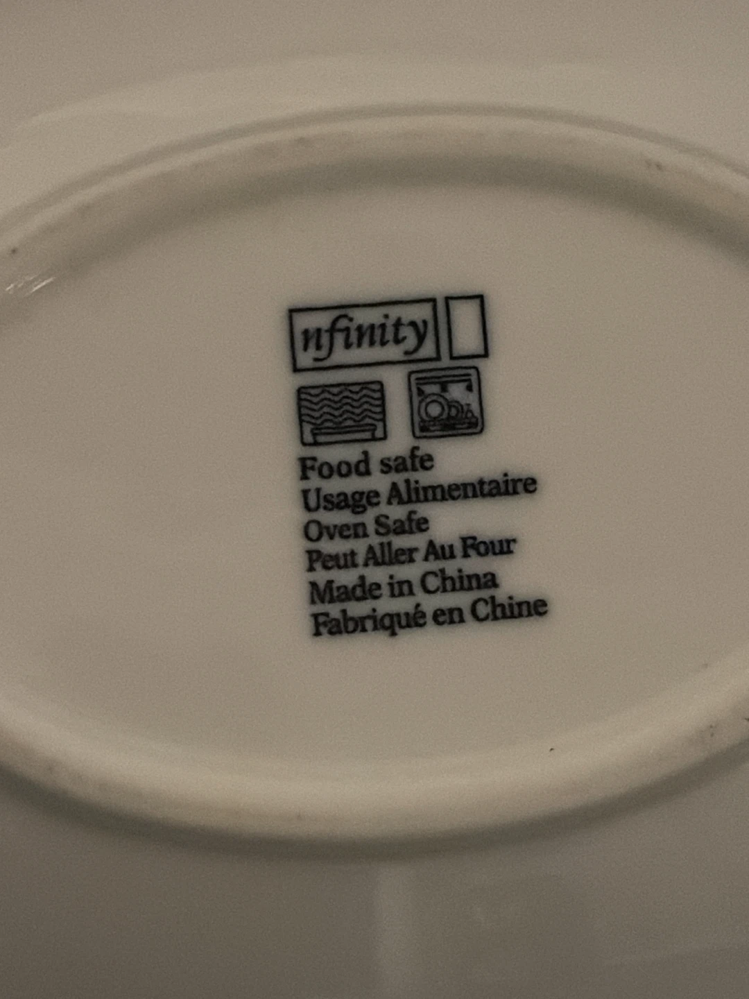 Infinity Oval Baking Dish with Lid - photo 2