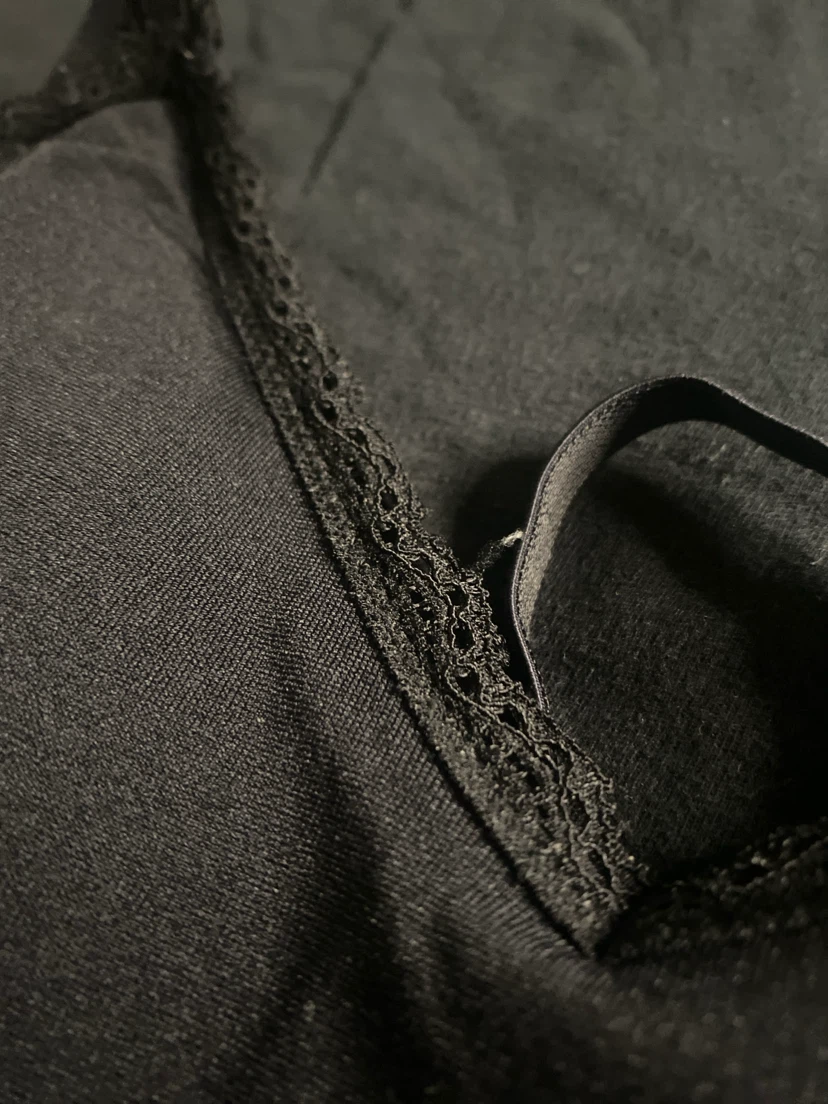 Black strap top size XL/L/M(?) - photo 3