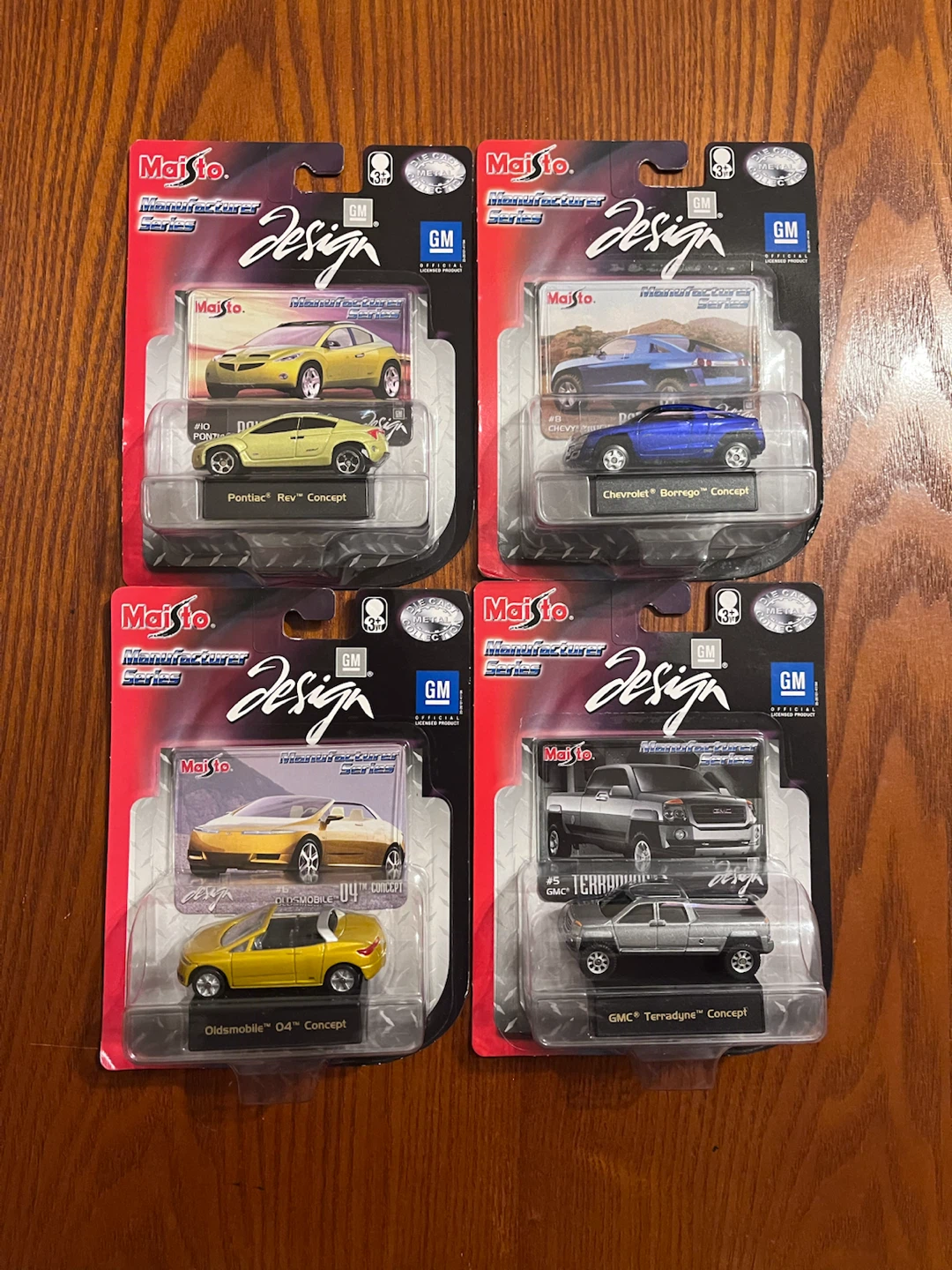 VINTAGE (2001) MAISTO DESIGN (1:64 Scale diecast)