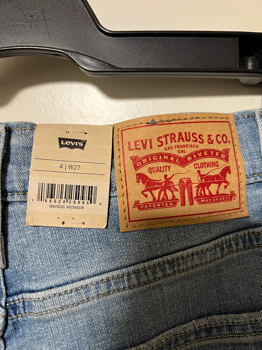 Levi's 724 High-Rise Slim Straight Cropped Jeans - photo 4