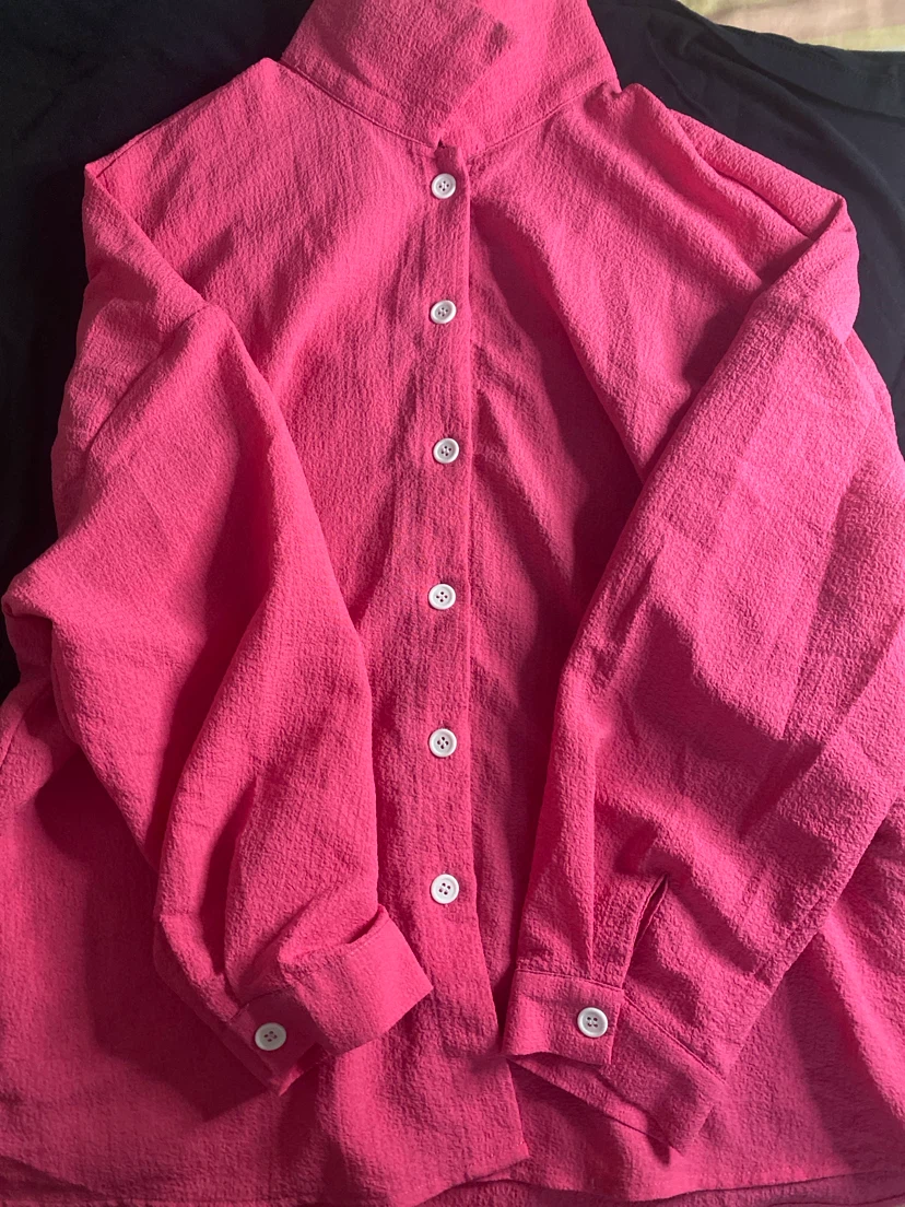 Pink SHEIN button up Size Medium - photo 2