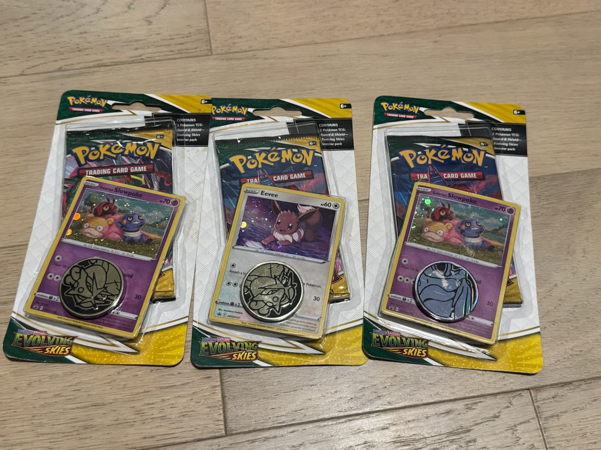 Evolving skies blister pack eevee & galarian slowpoke
