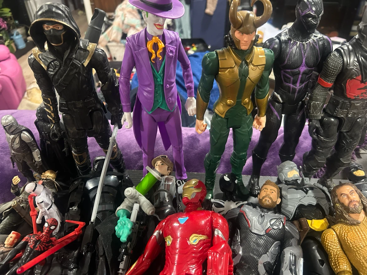 Action Figures Lot - Marvel, DC, Star Wars & More - photo 4