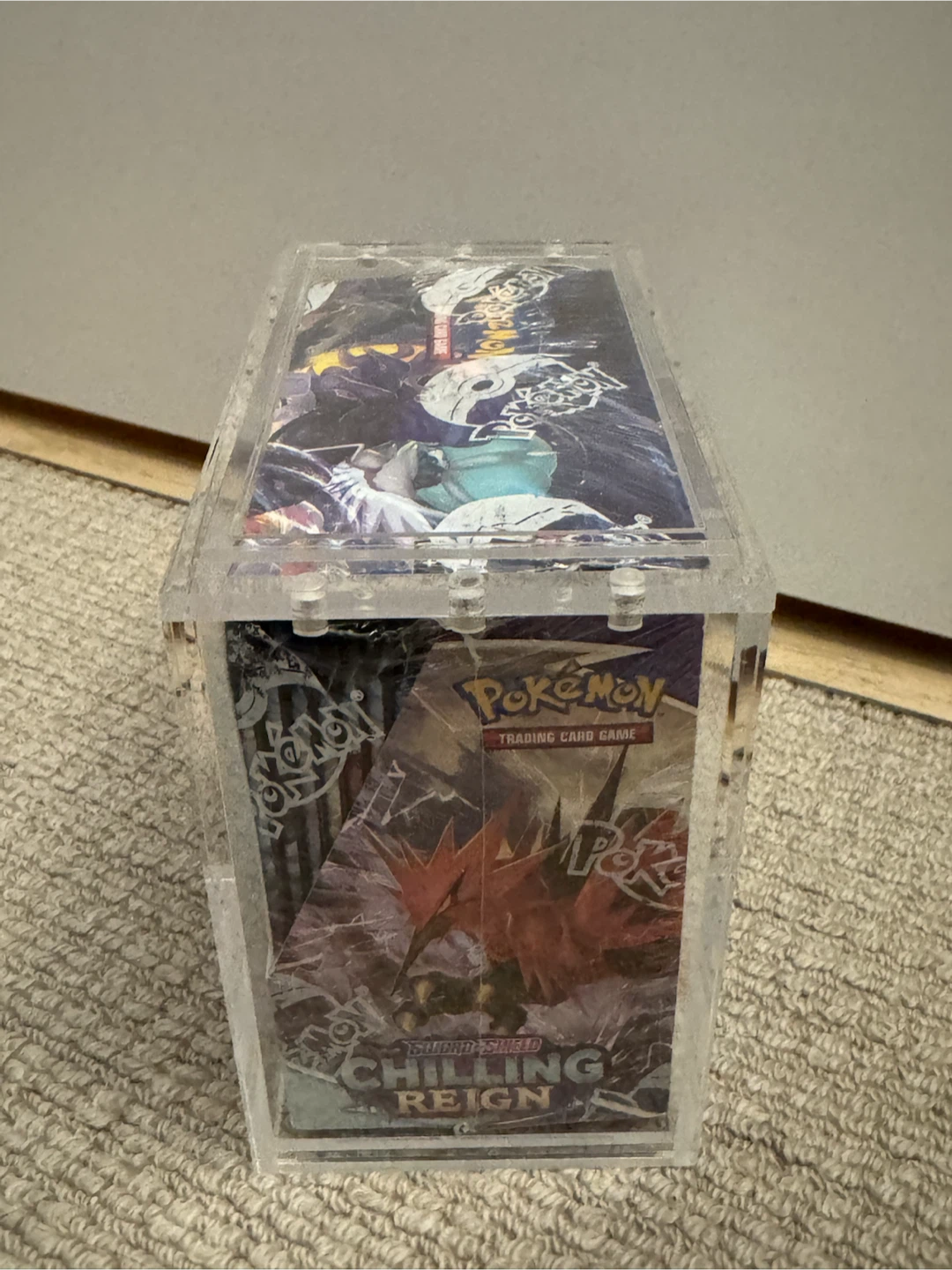 Chilling reign booster box - photo 3