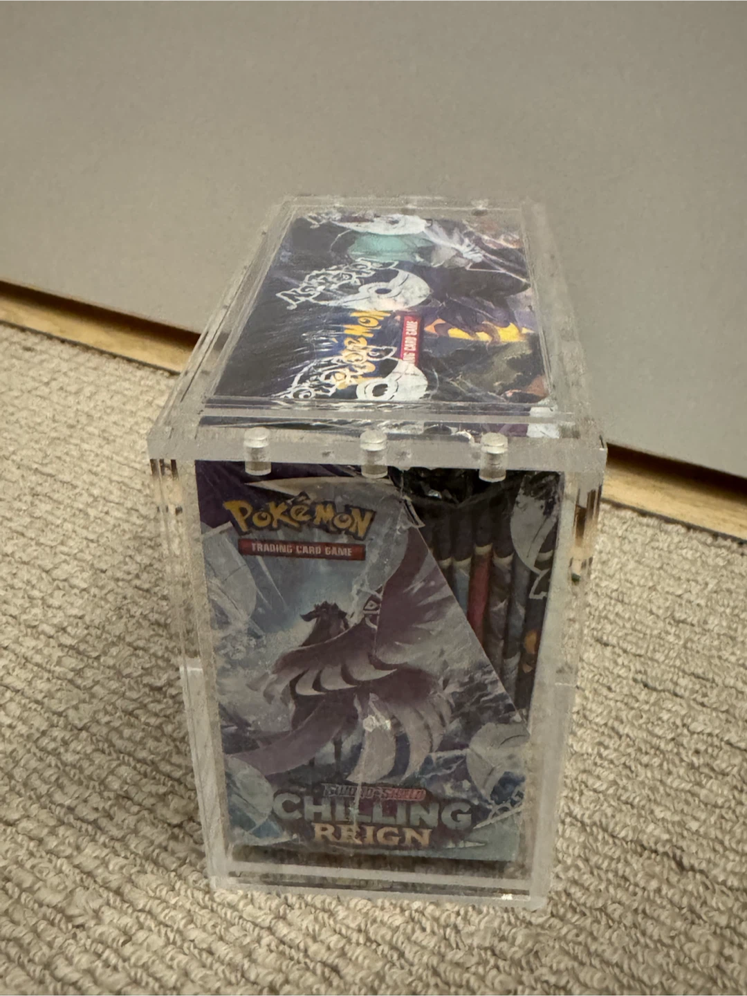 Chilling reign booster box - photo 5