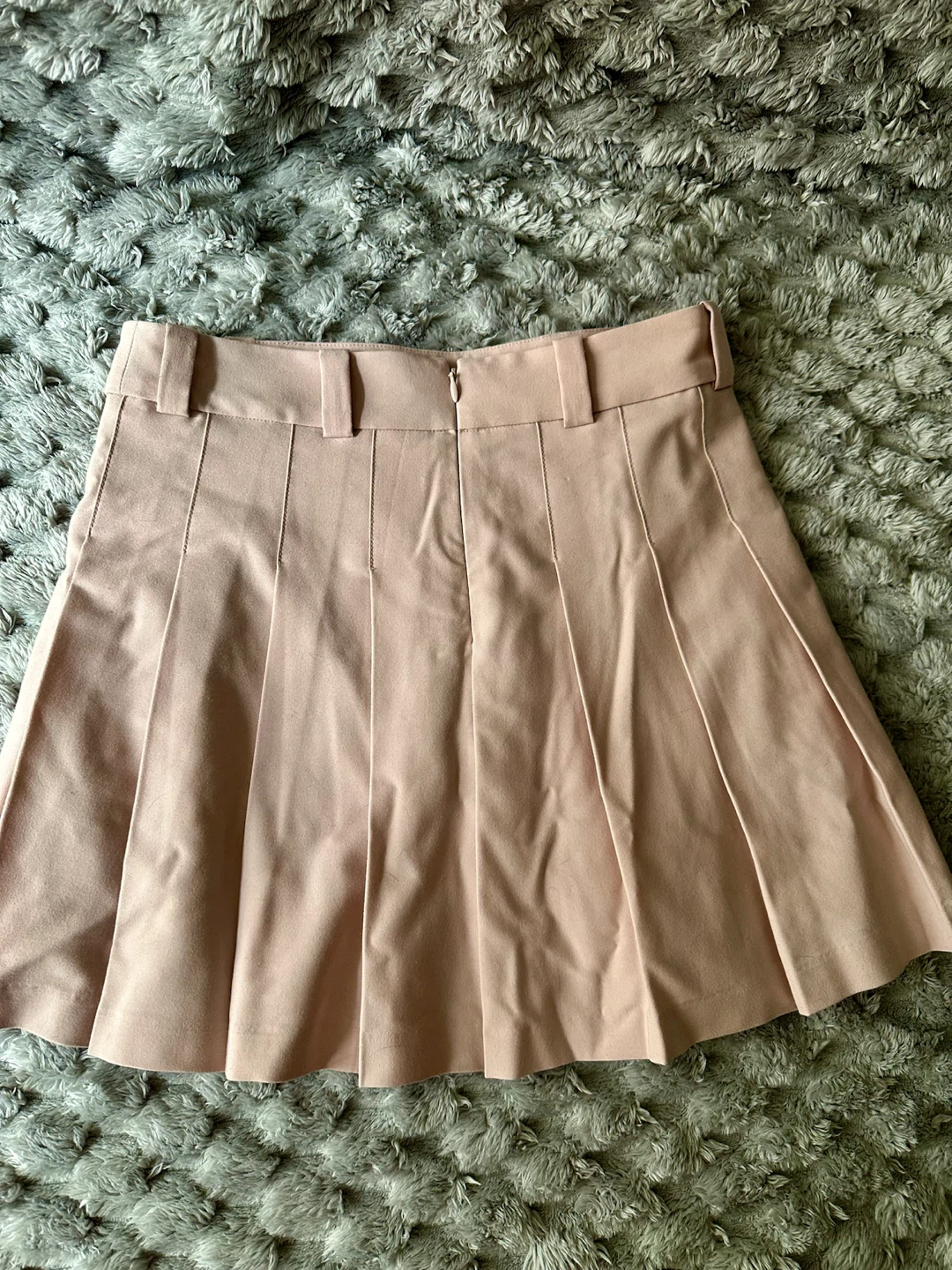 Aritzia Skirt - photo 3