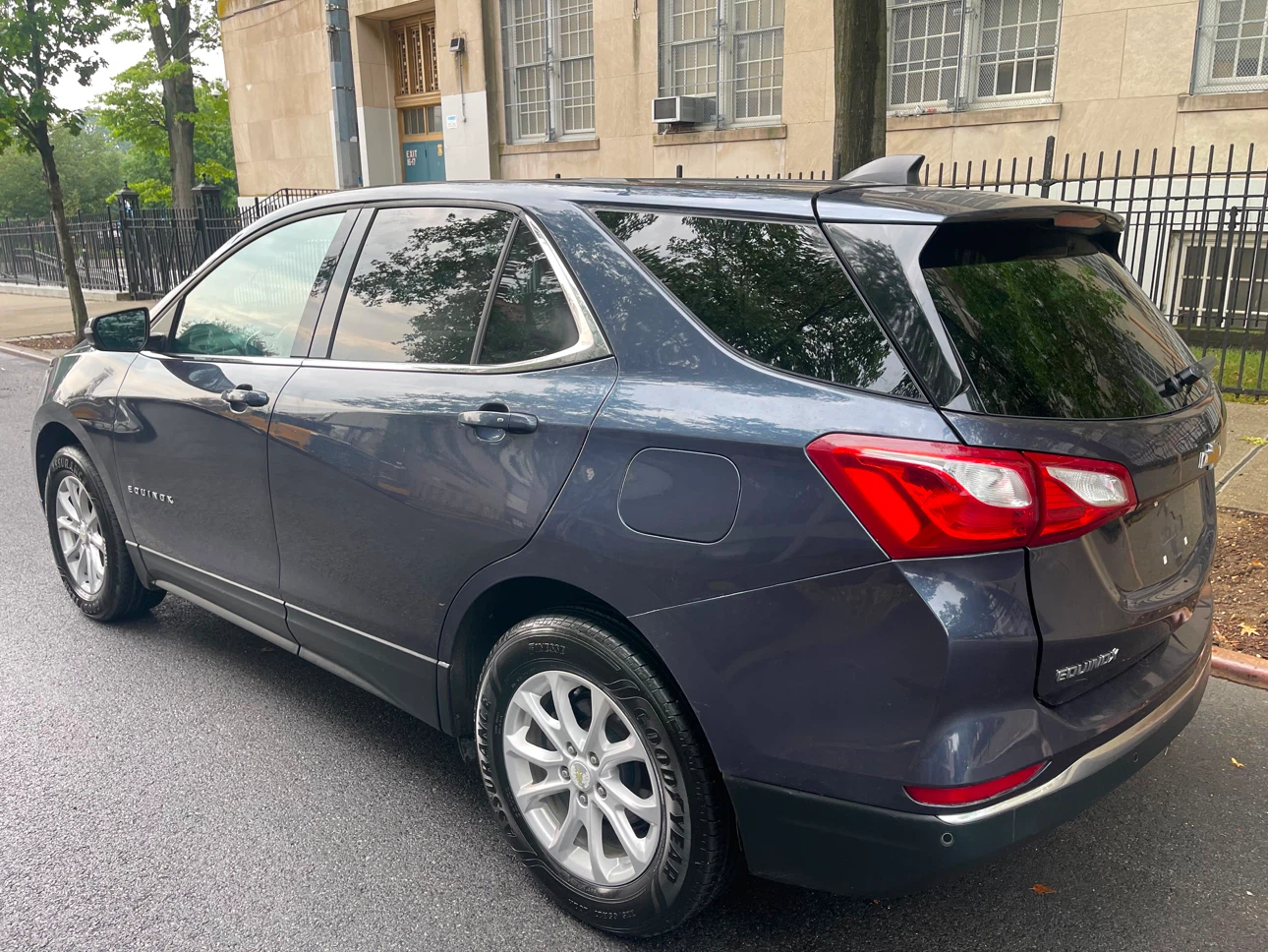 2018 Chevrolet Equinox LT SUV - photo 2