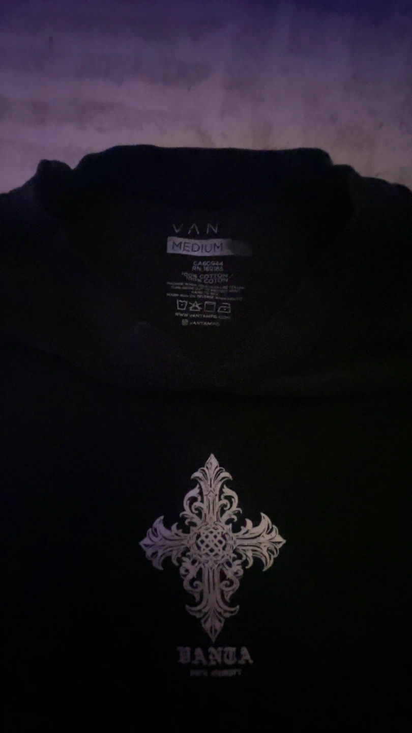 VANTA Black Sleeveless Graphic T-Shirt - photo 2