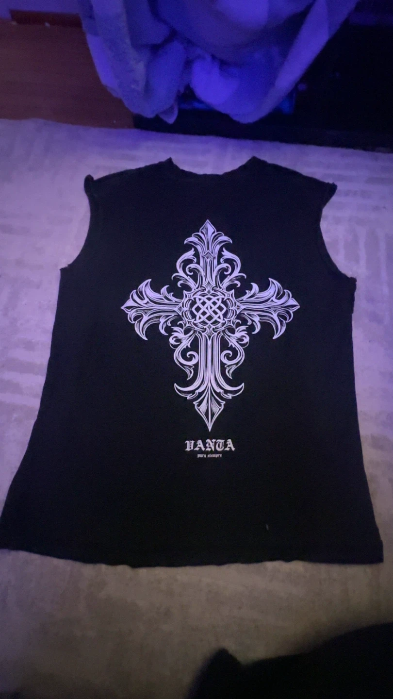VANTA Black Sleeveless Graphic T-Shirt - photo 3