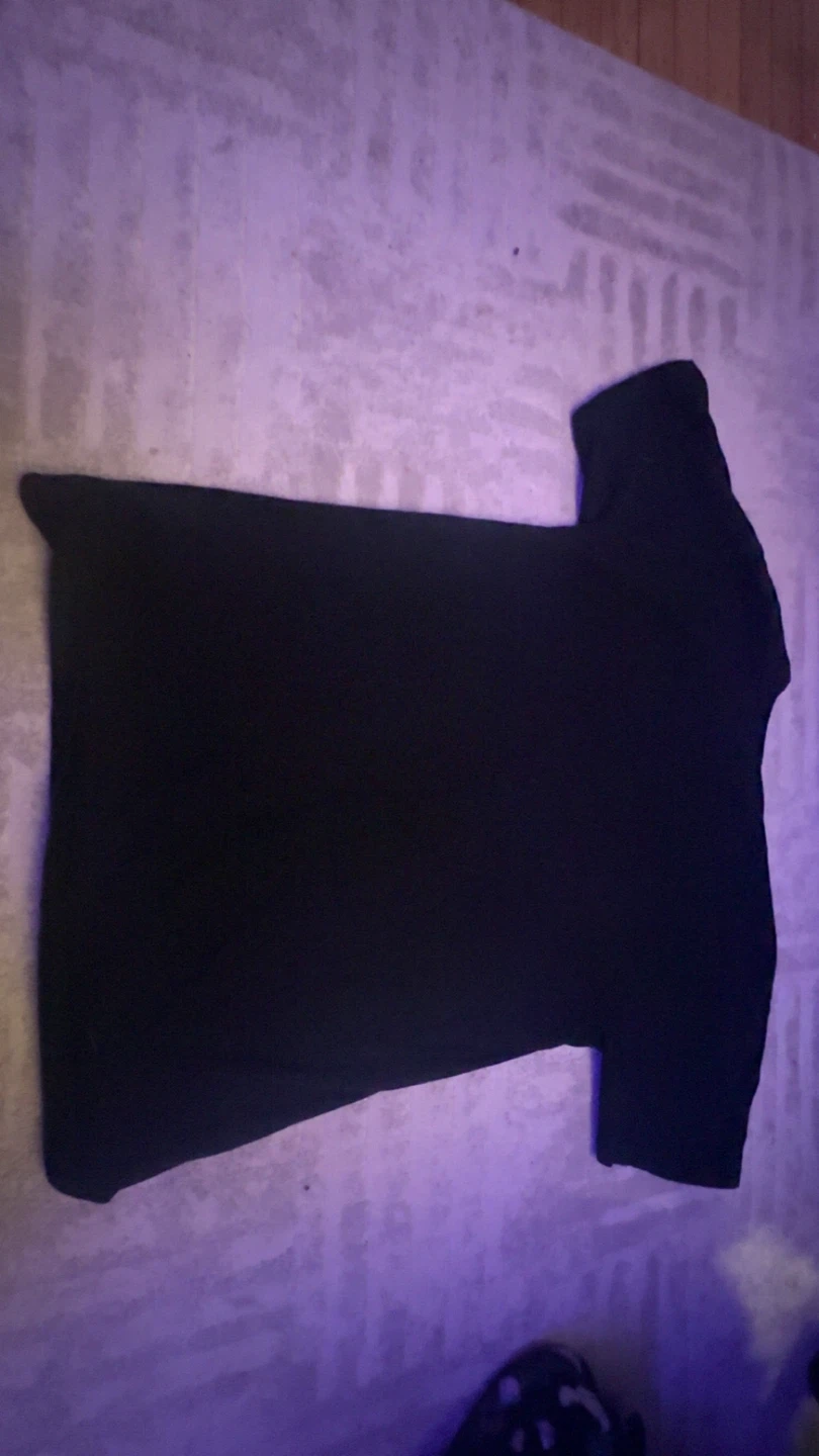 Black Graphic T-Shirt - photo 2