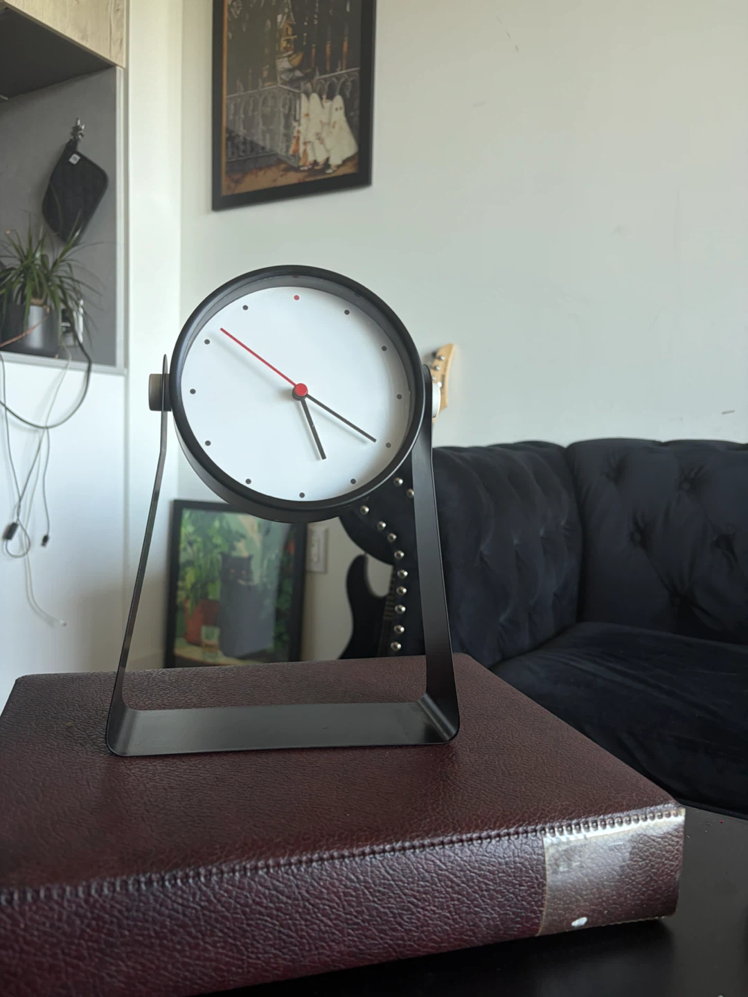 Black Desk Clock