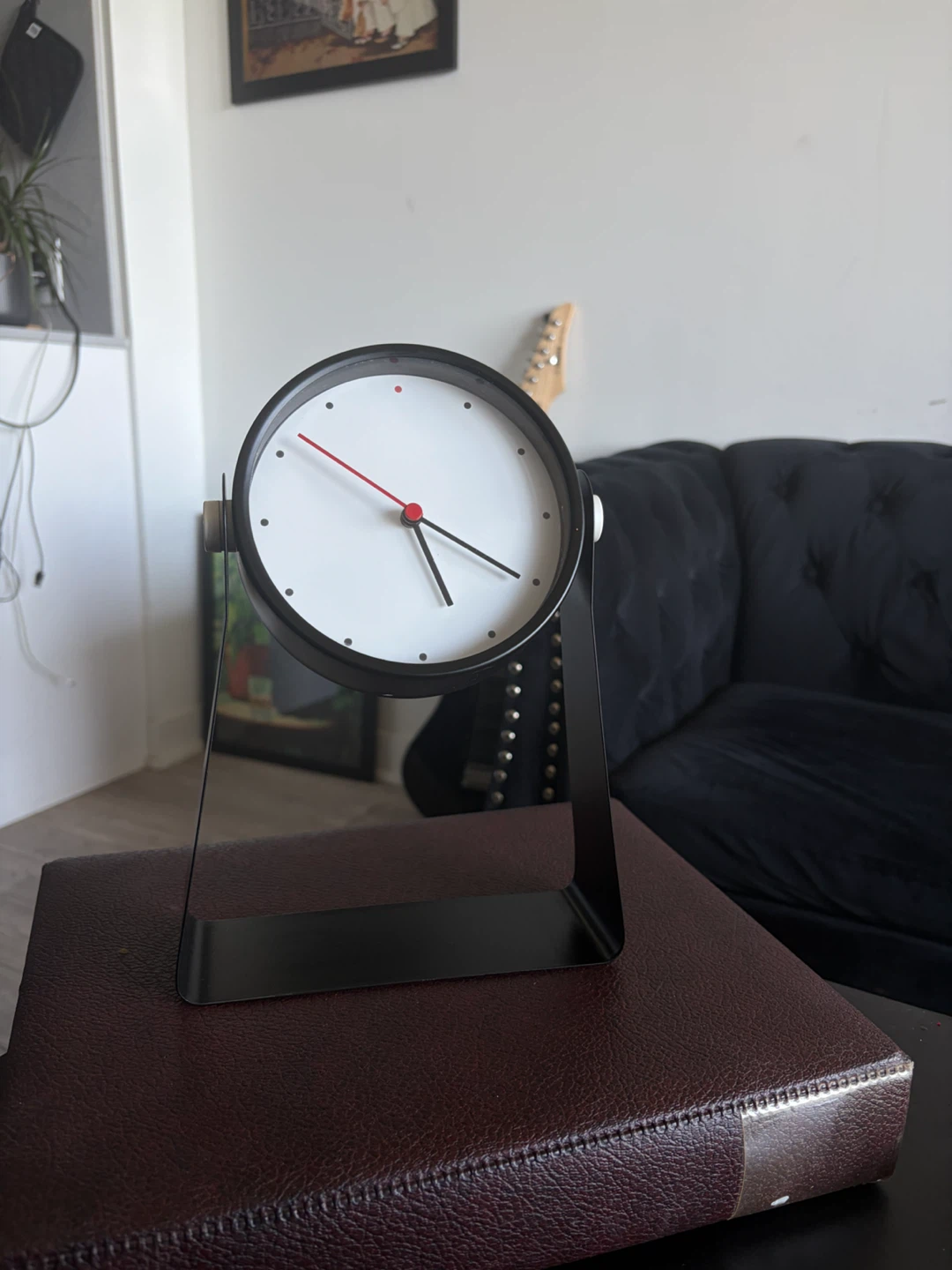 Black Desk Clock - photo 3