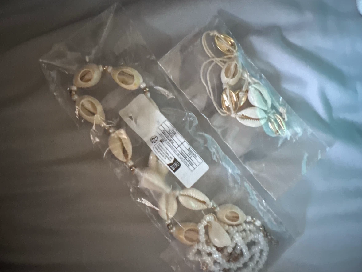 Shell Necklace and Bracelet Set