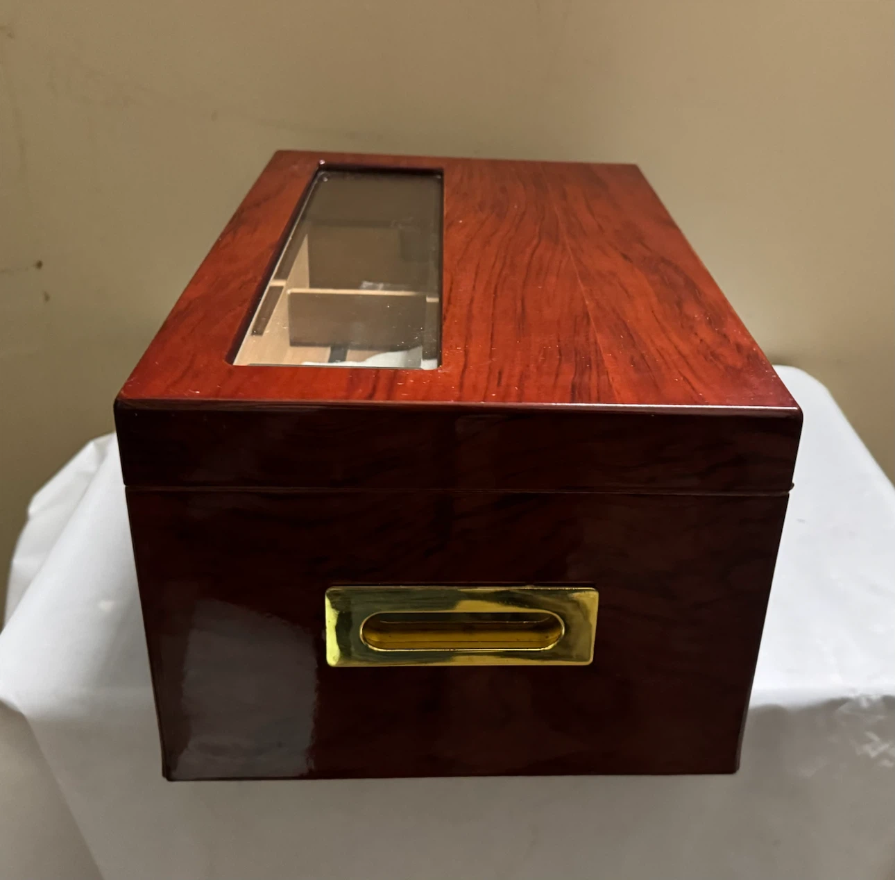The Valencia Glass Top Cigar Humidor Capacity 120 Color: Cherry - photo 3