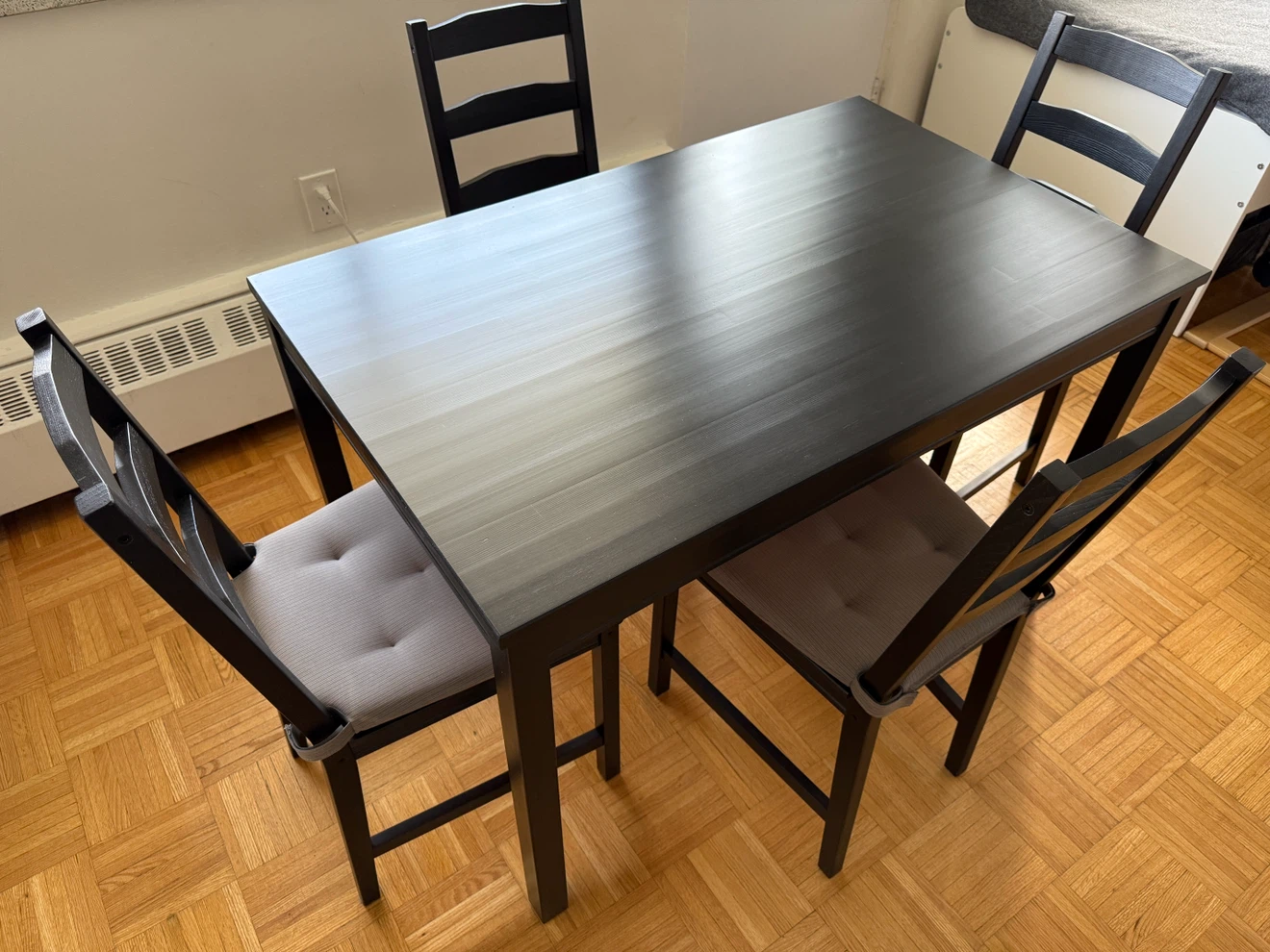 Moving Sale - IKEA Table + 4 Chairs - photo 3