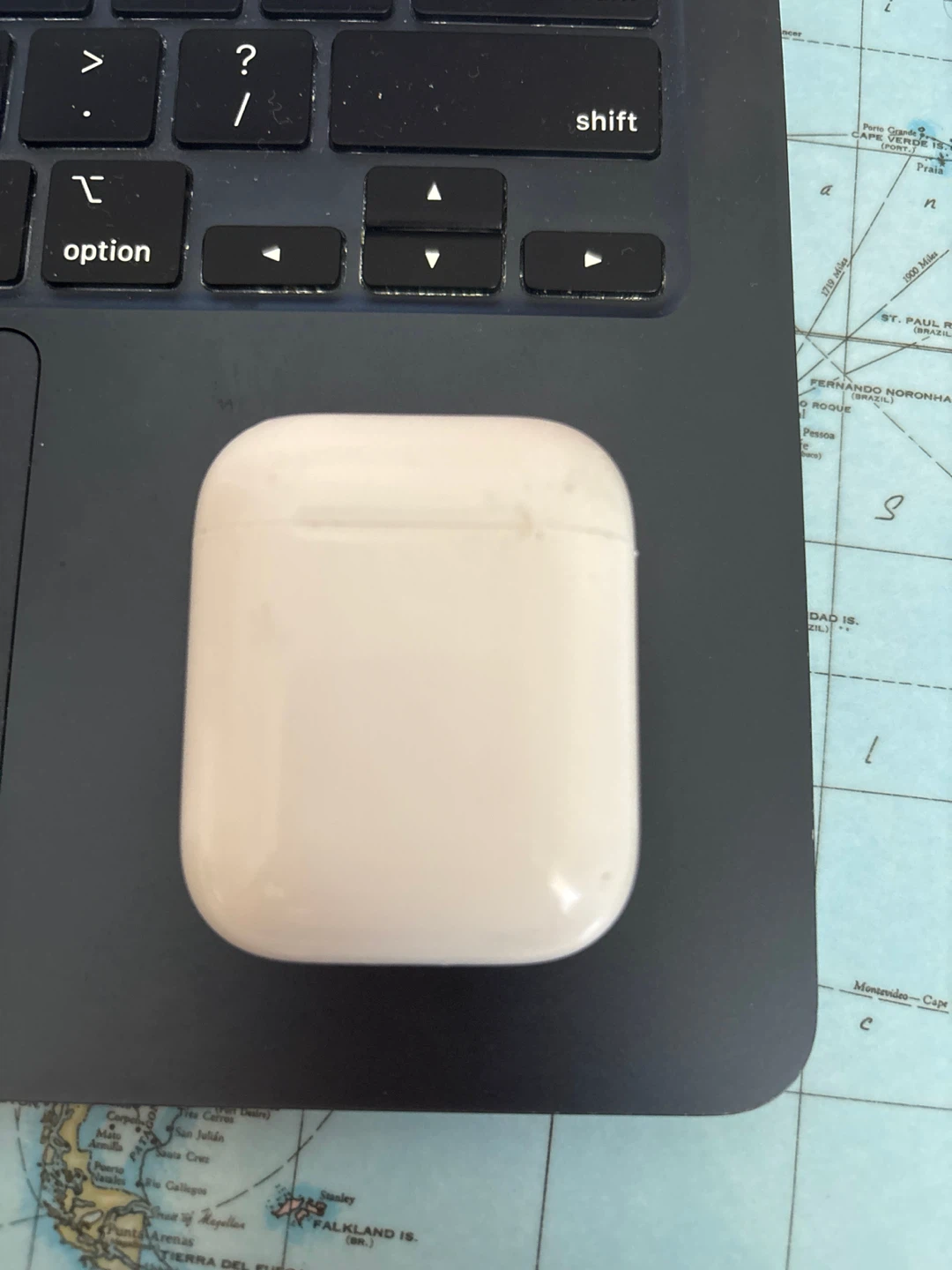Apple AirPods (2nd Gen)