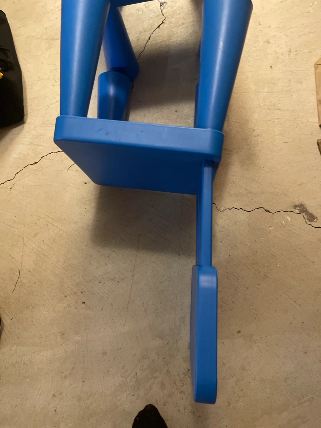 2 Blue Children's Chairs - photo 2