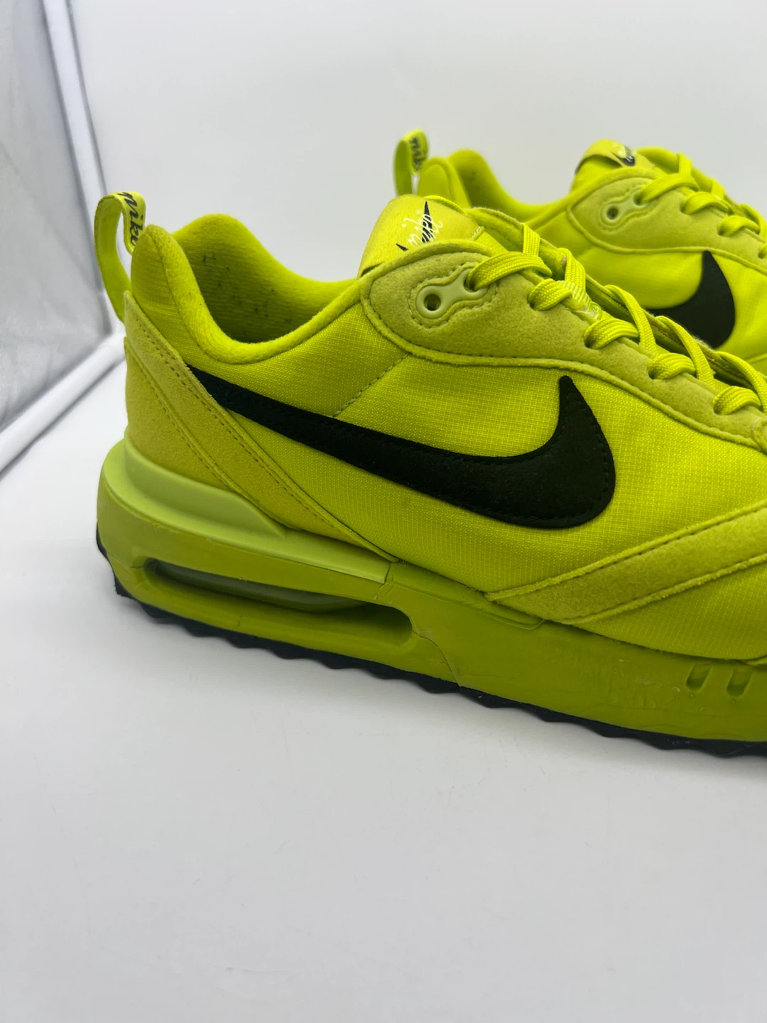 NIKE DV2227-300 Air Max Dawn Atomic Green Neon Sneakers sz 9.5 - photo 2