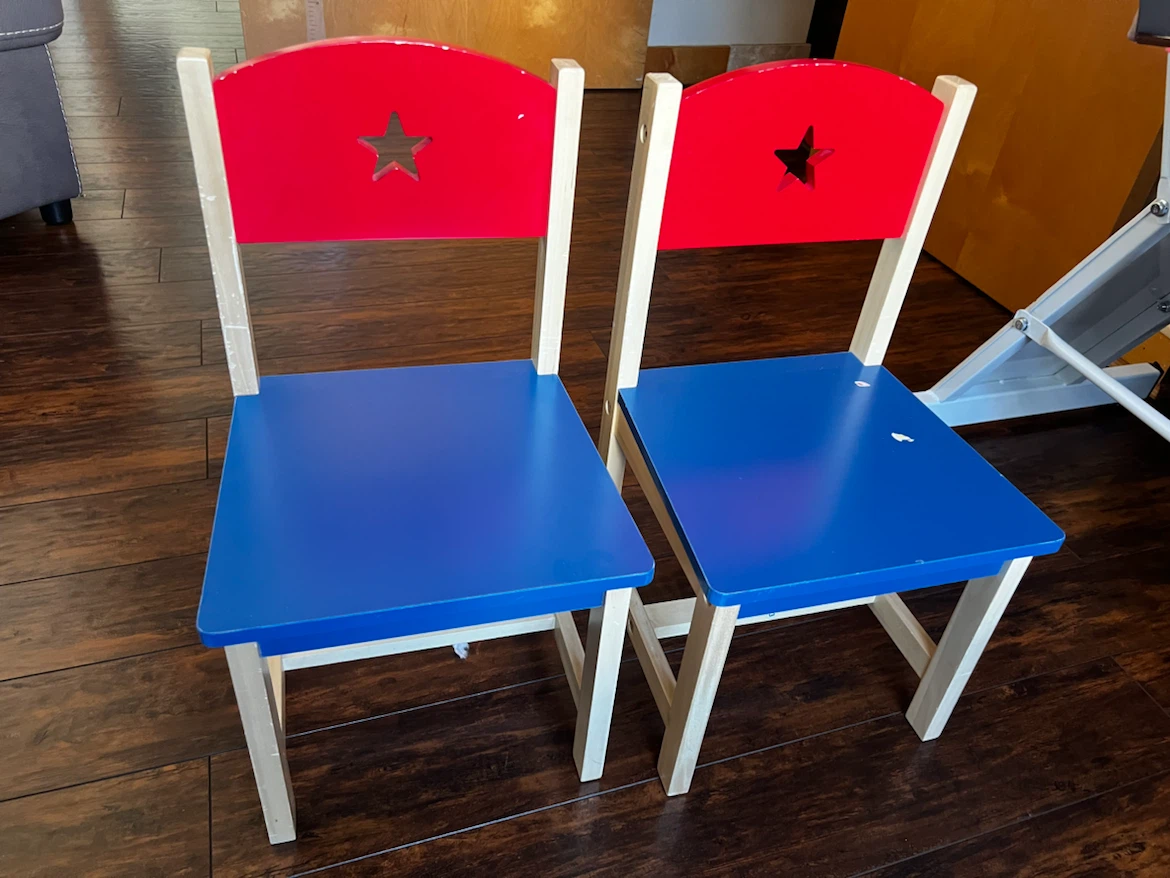 KidKraft Red Star Chairs - Set of 2 - photo 2