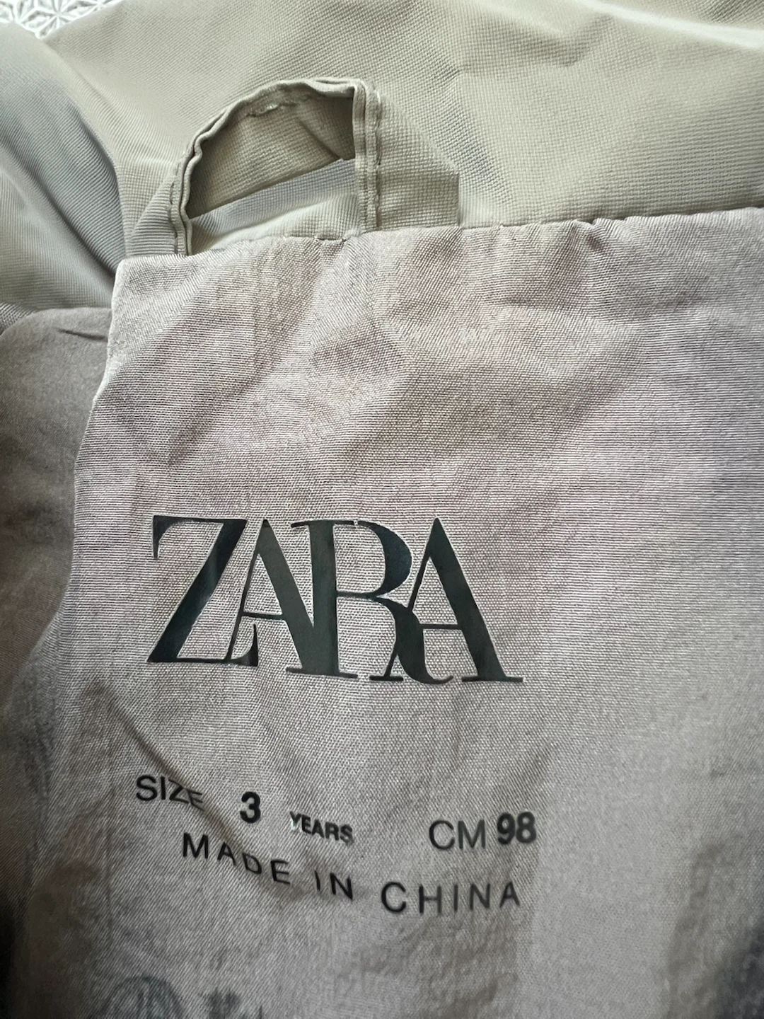 Zara Puffer Jacket Grey Size 3 Years - photo 2