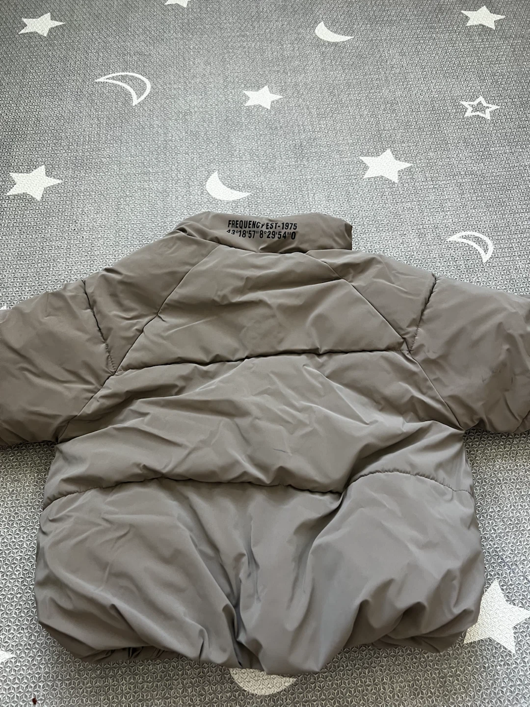 Zara Puffer Jacket Grey Size 3 Years - photo 4