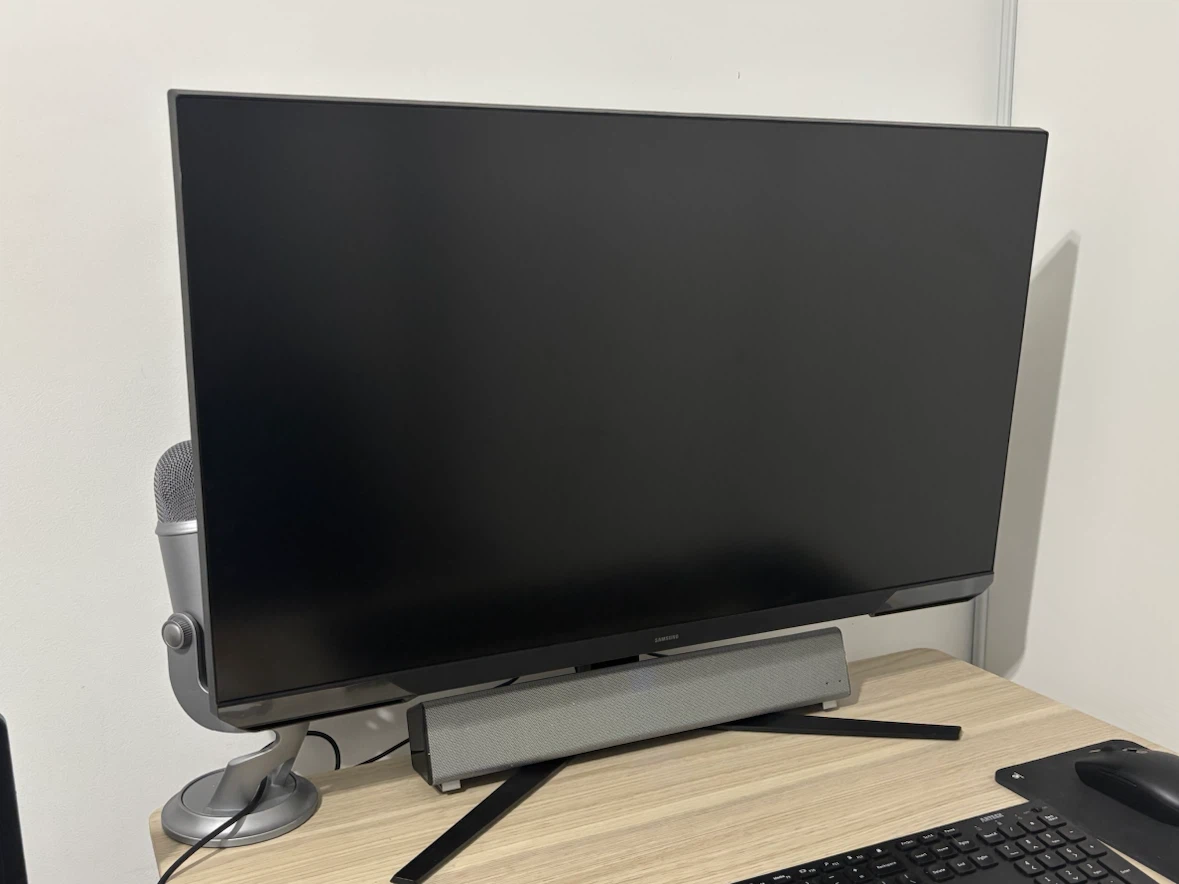 Samsung 32 inch Odyssey G3 Gaming Monitor - photo 2