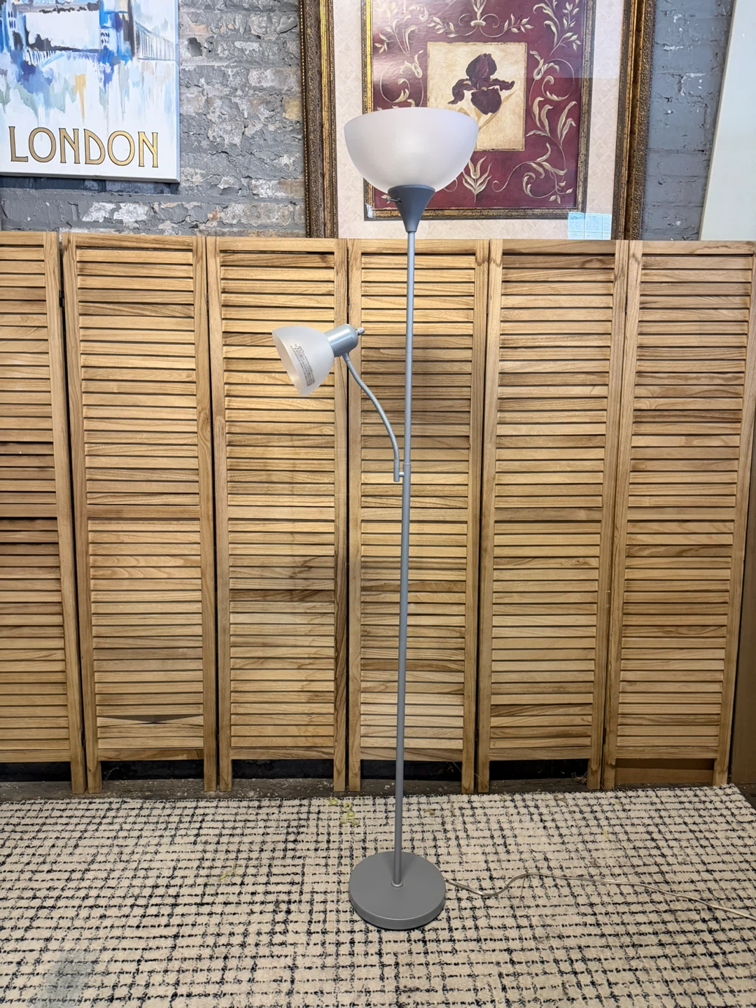 Floor lamp