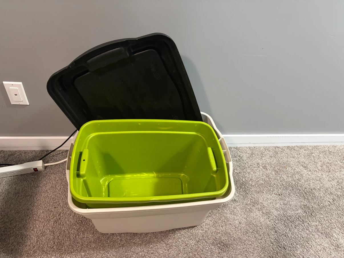 Green and White Storage Totes with Lids - photo 3