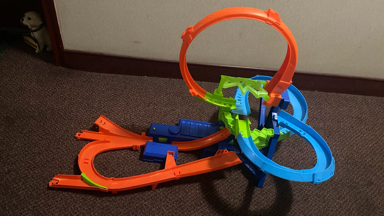 Hot Wheels Stunt Track Pack - photo 3