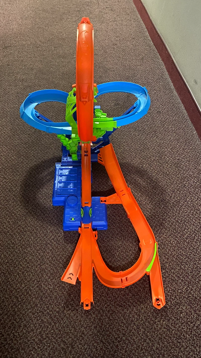 Hot Wheels Stunt Track Pack - photo 5