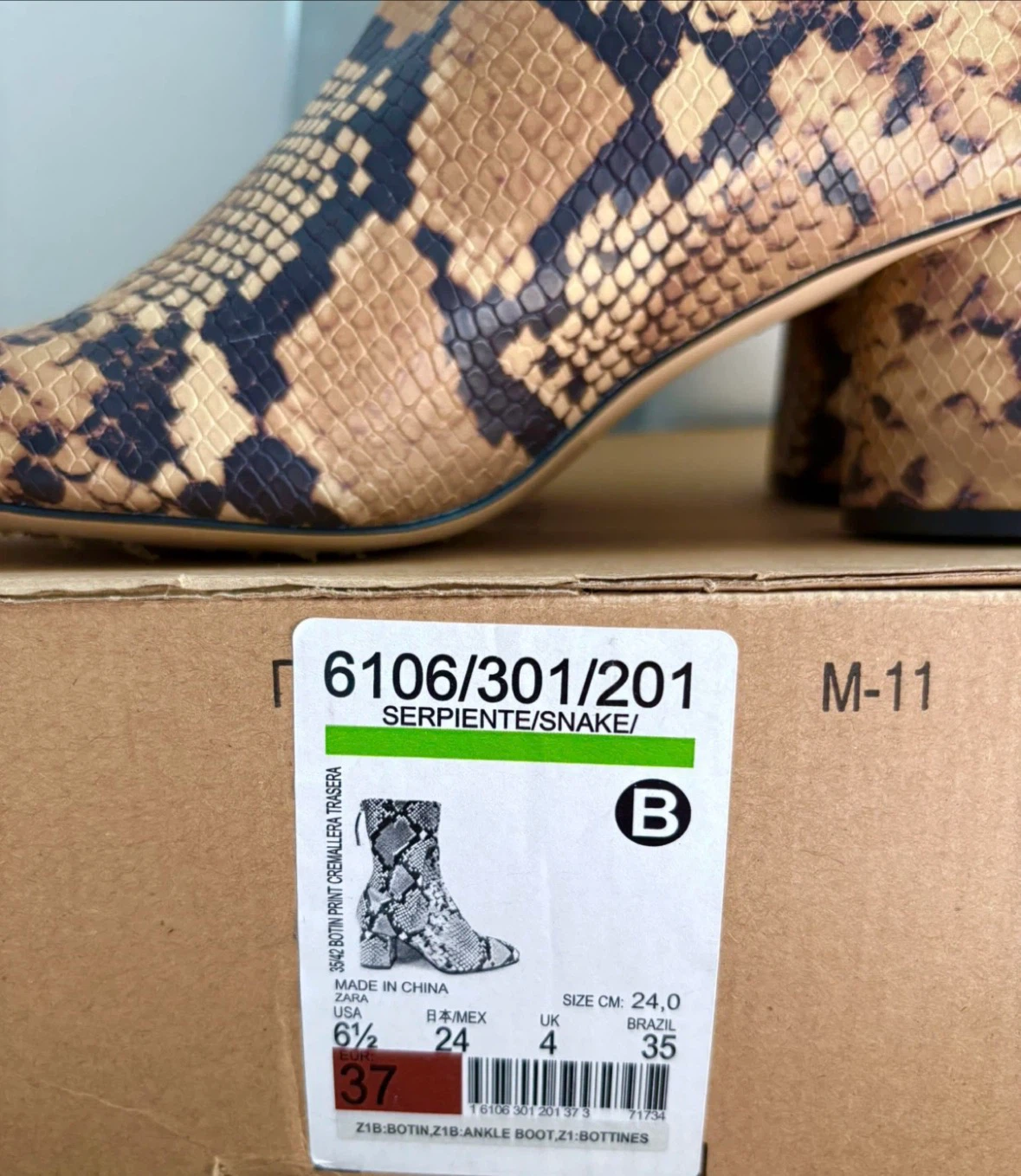 Zara snakeskin boots !! - photo 4