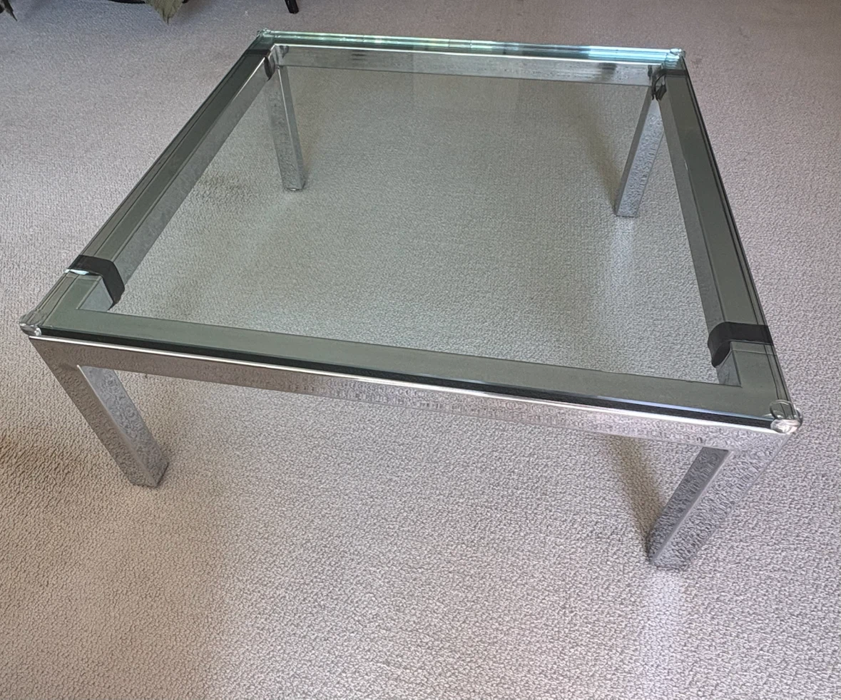 ✨ Modern Heavy-Duty Glass Coffee Table – Excellent Condition ✨ - photo 3