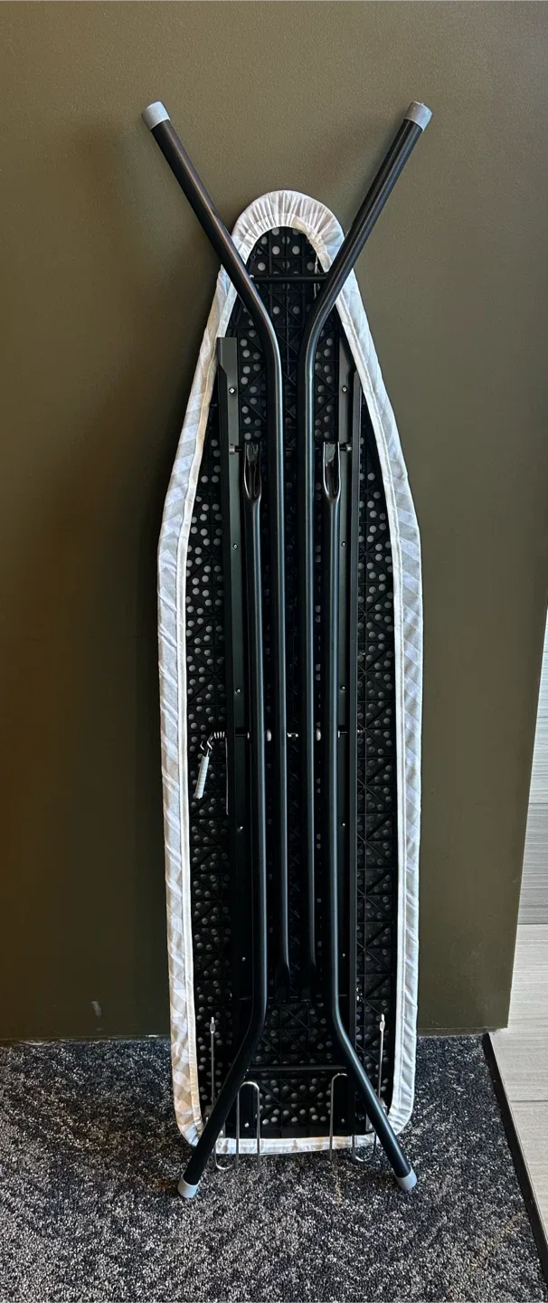 MOVING SALE Ironing Board - photo 2
