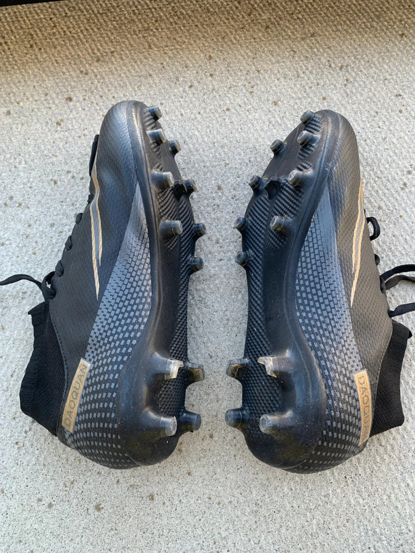 Unisex Soccer Cleats 40 (Excellent Condition) - photo 2