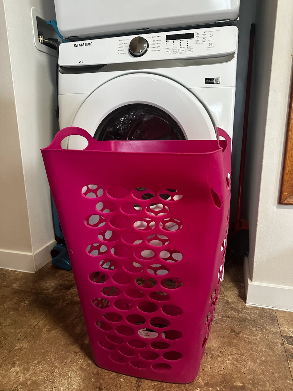 Pink Laundry Basket - photo 5