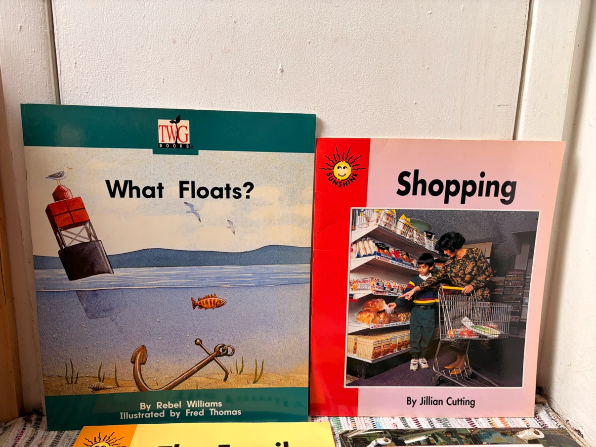 4 large children books - photo 2