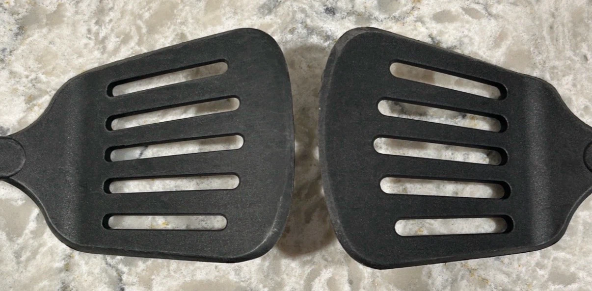 Two Black Slotted Spatulas - photo 3