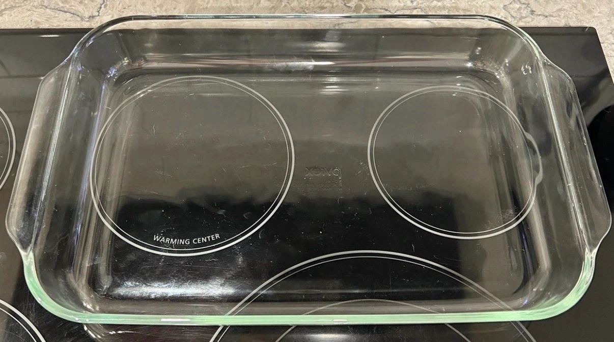 Pyrex Rectangular 16x10 inch Glass Casserole/Baking Dish