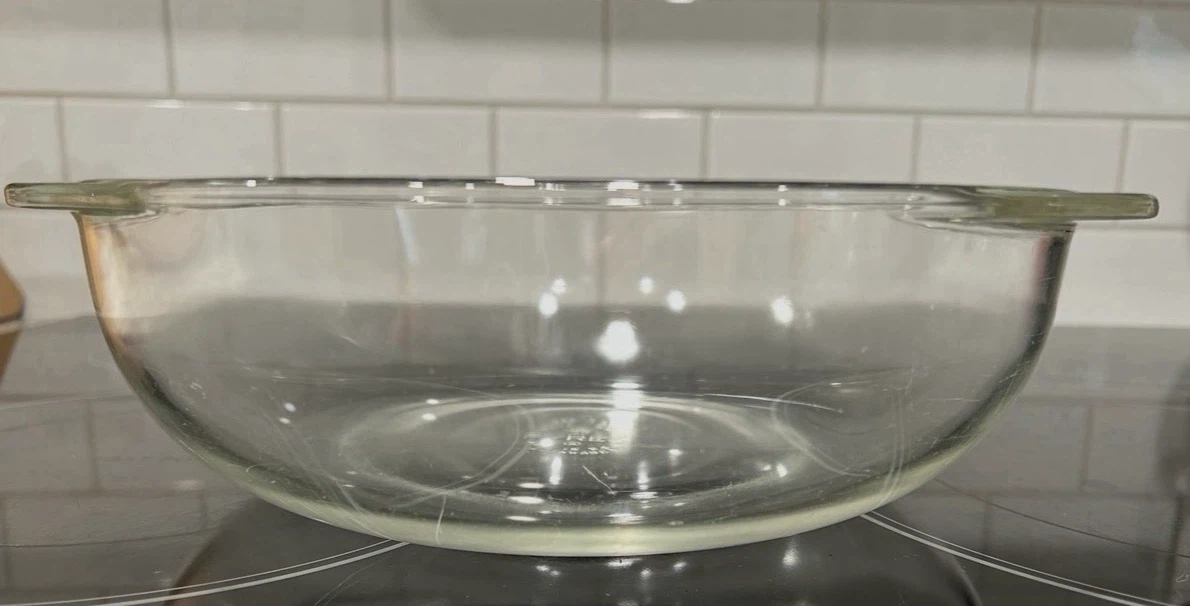 Pyrex Clear Glass Casserole/Ovenware Dish (No Lid)