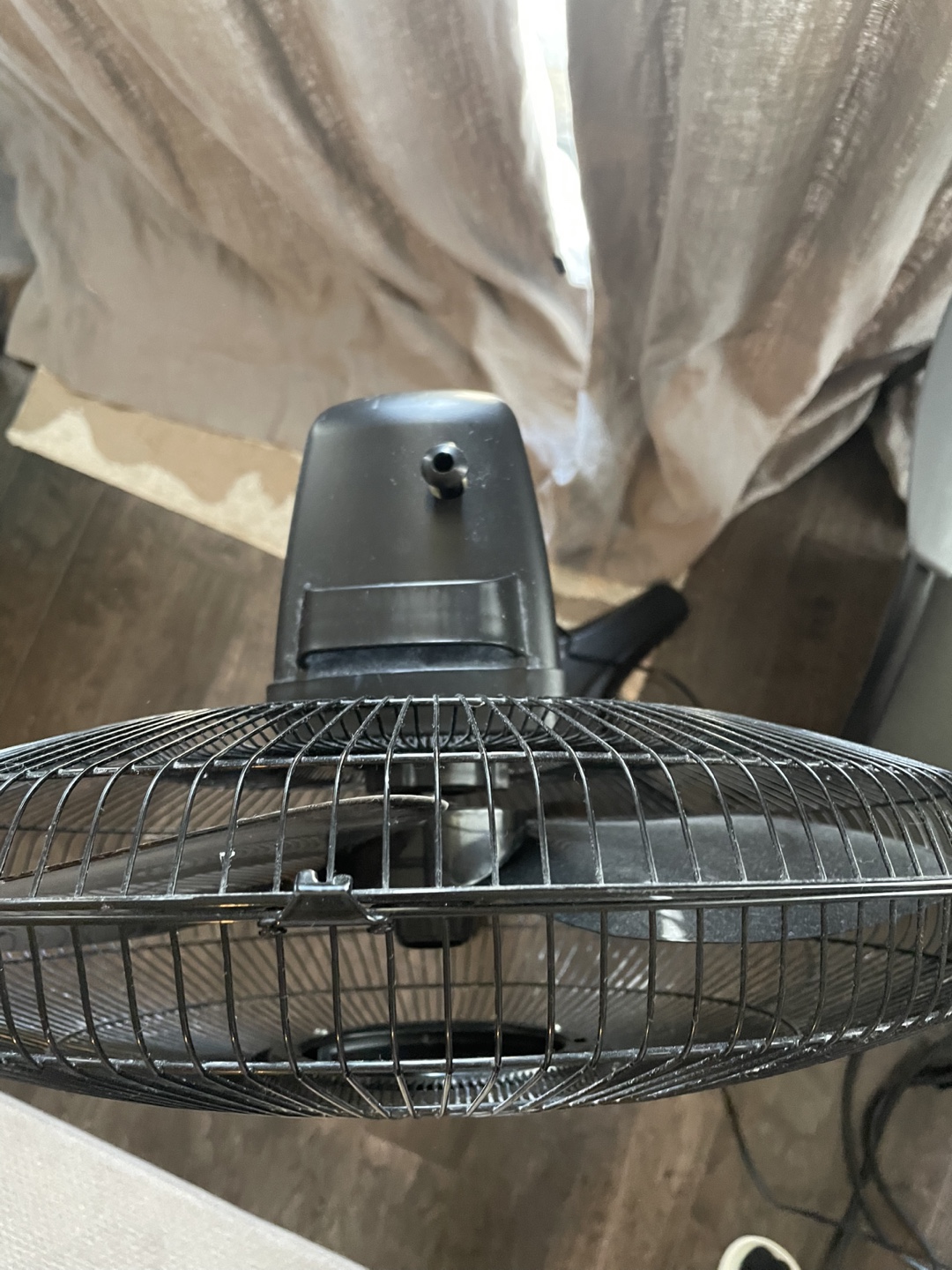 Honeywell QuietSet Pedestal Fan - photo 3