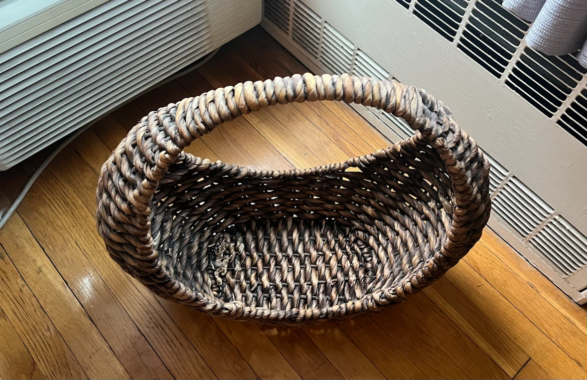 Large Woven Crescent Basket - photo 2