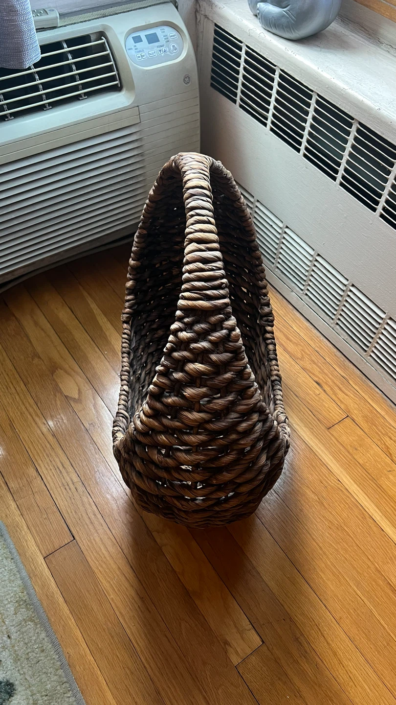 Large Woven Crescent Basket - photo 3