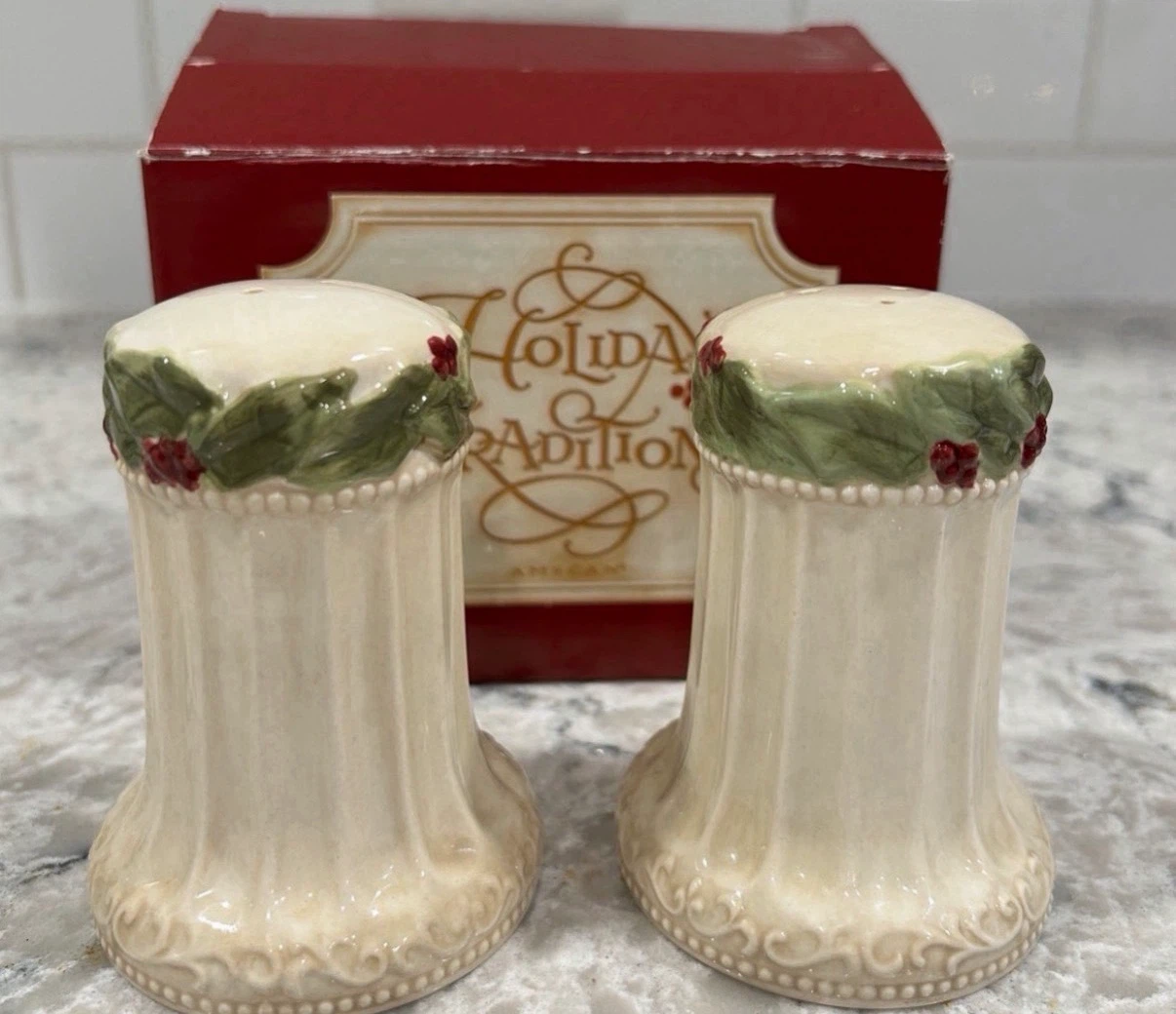 Holiday Traditions by Amscan Salt and Pepper Shaker Set