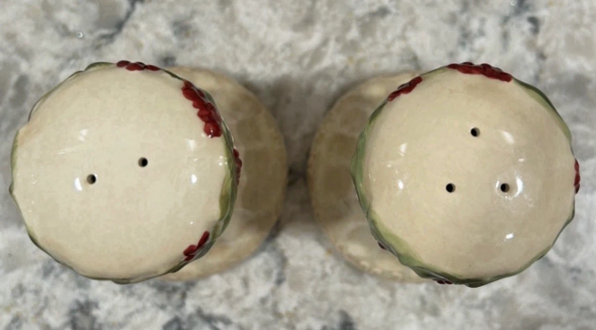 Holiday Traditions by Amscan Salt and Pepper Shaker Set - photo 3