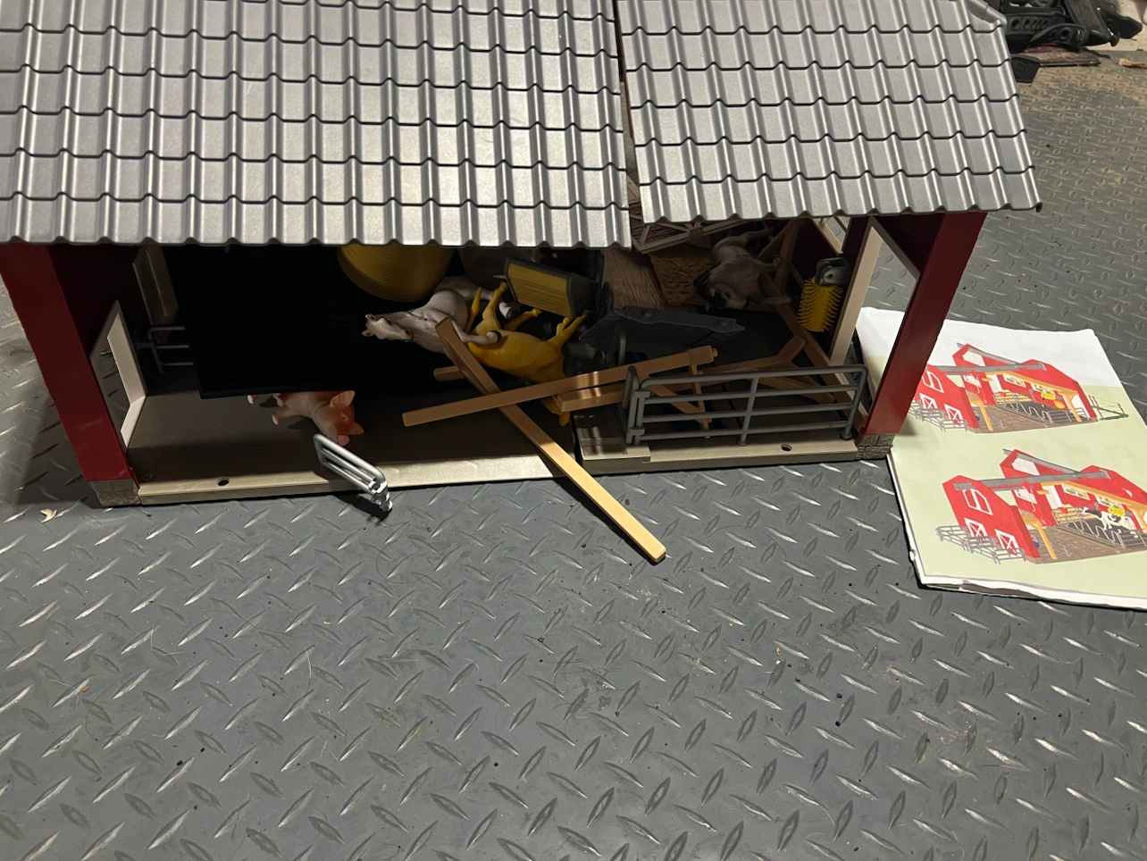 Schleich Farm World Large Barn with Animals - photo 2