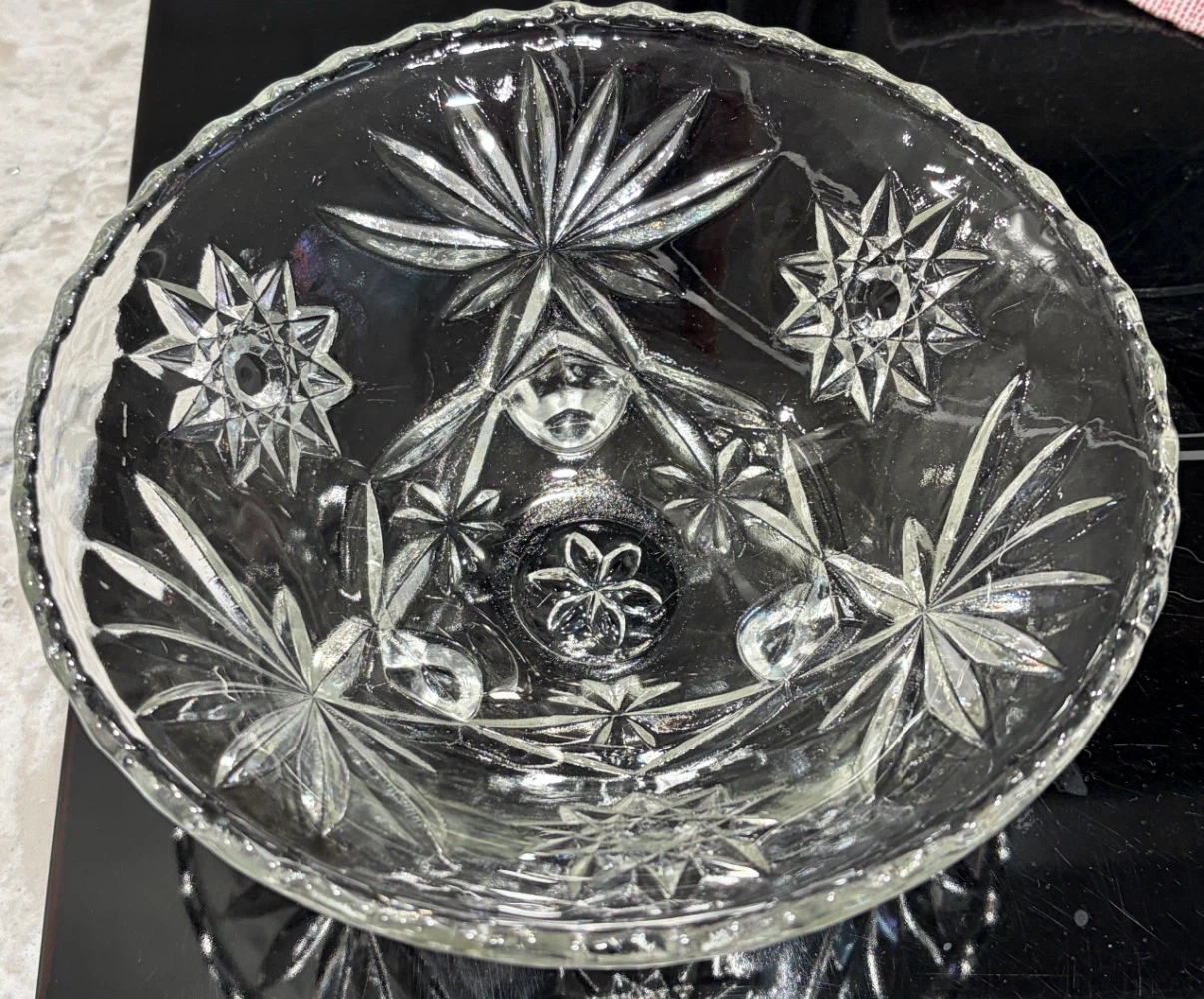 Footed Pressed Glass Bowl – Starburst Pattern Candy / Berry Dish