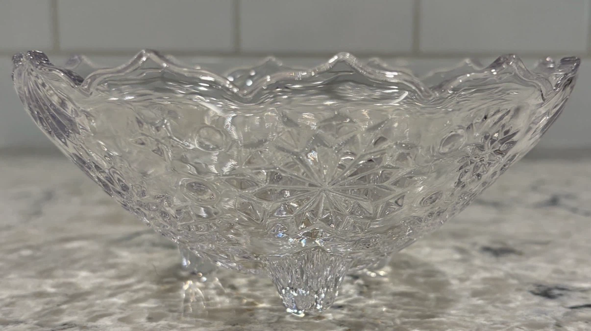 Footed Pressed Glass Serving Bowl – Starburst Snowflake Pattern - photo 3