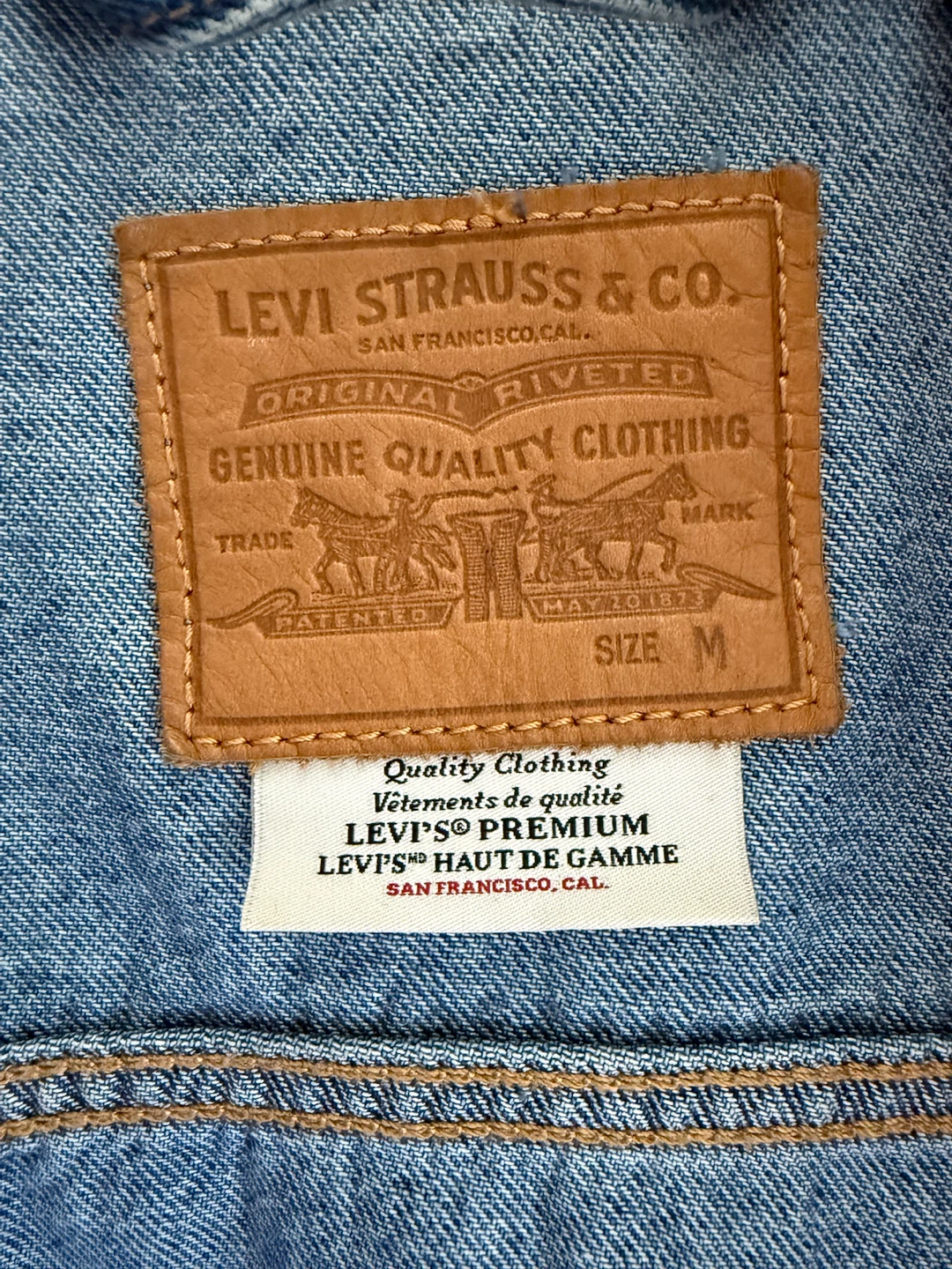 Women’s Levi's Trucker Denim Jacket - Size Medium - photo 3