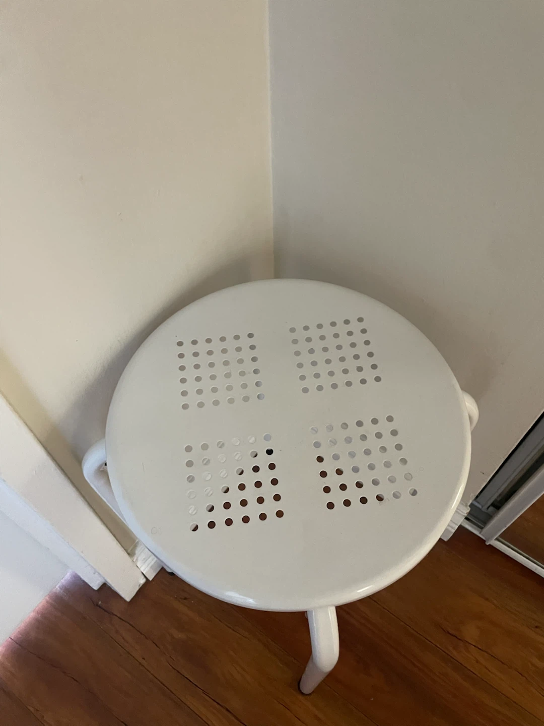 White Metal Stool - photo 2